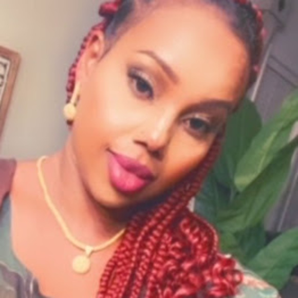 Meet your Posher, Sue - Picture 1 of 1